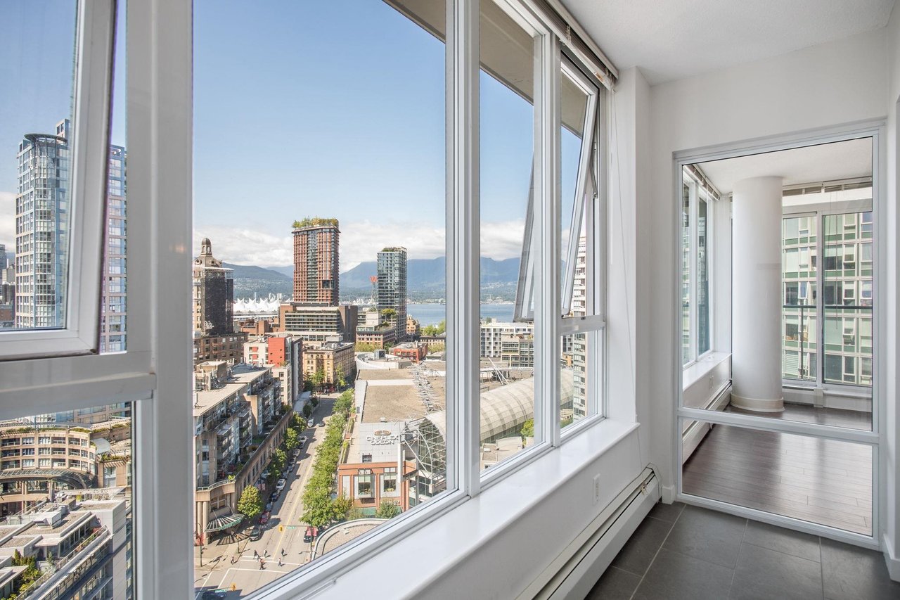 2307-688 Abbott Street, Vancouver