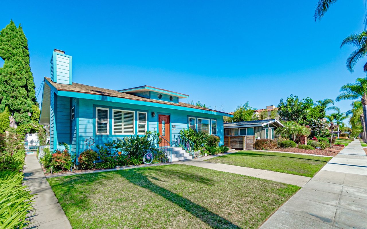 305 Roycroft Avenue