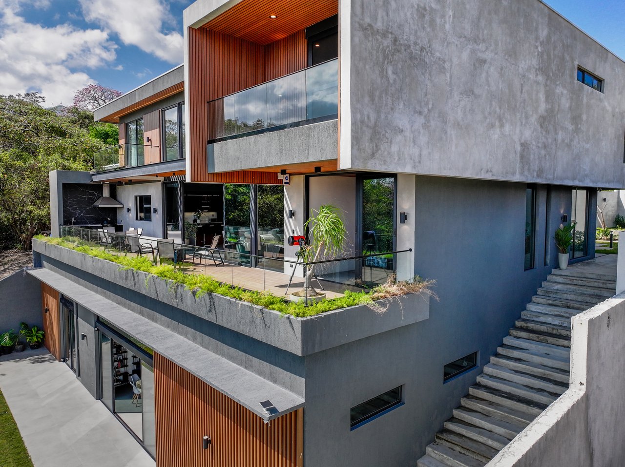 Panoramic City View Estate Home, Escazu, San Jose