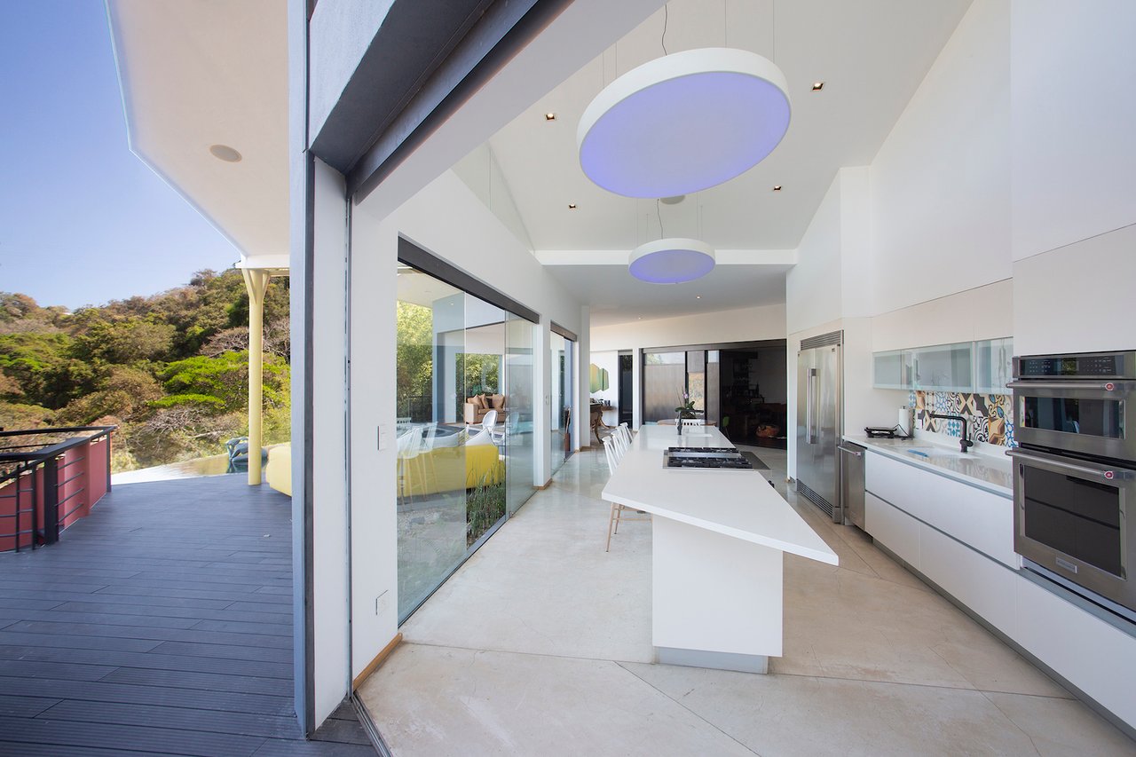 Modern Jungle Infinity Villa, Santa Ana, San Jose