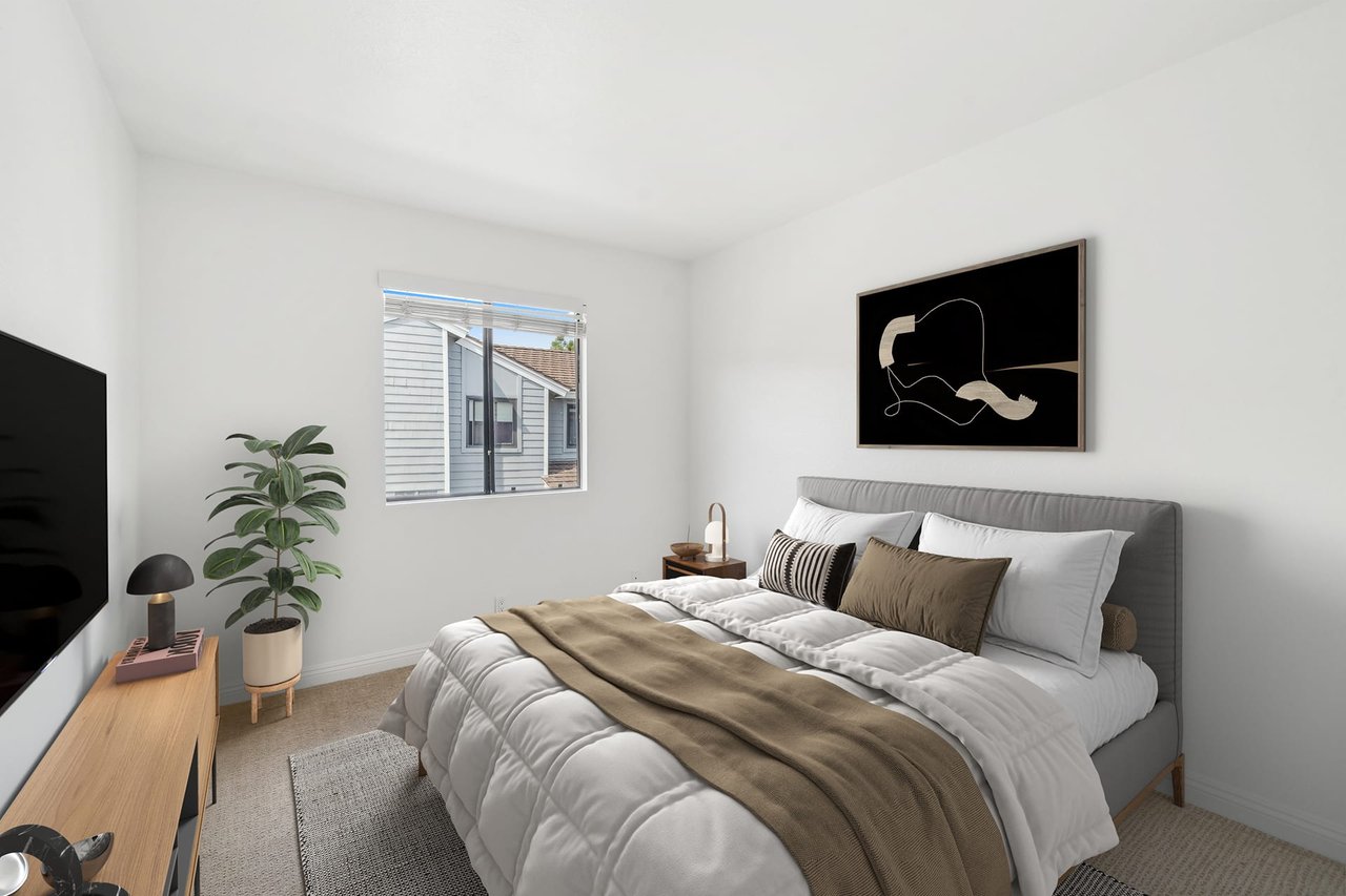 1526 August Lane #4