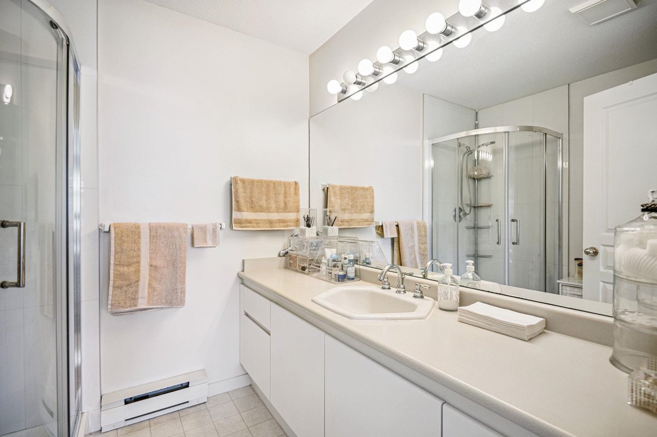 1-3578 Whitney Pl