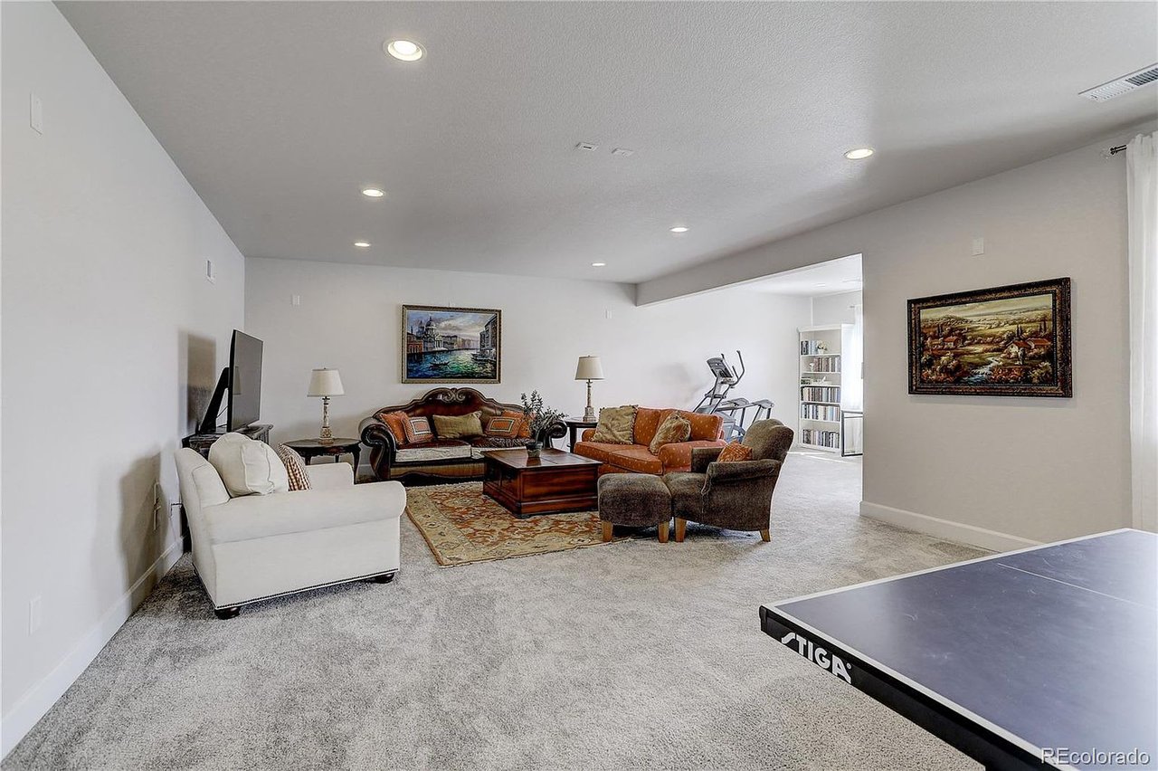 6898 Petunia Pl