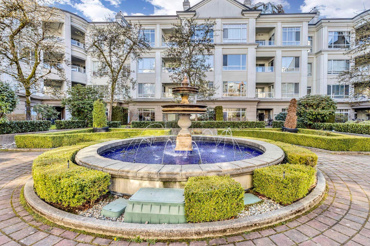 217-5735 Hampton Pl