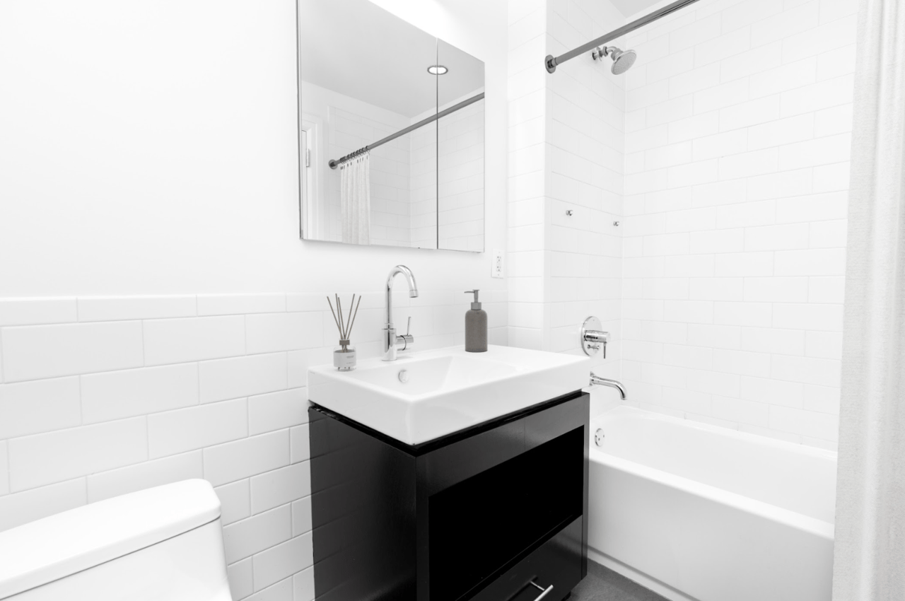 550 West 54th Street, Apt 22E