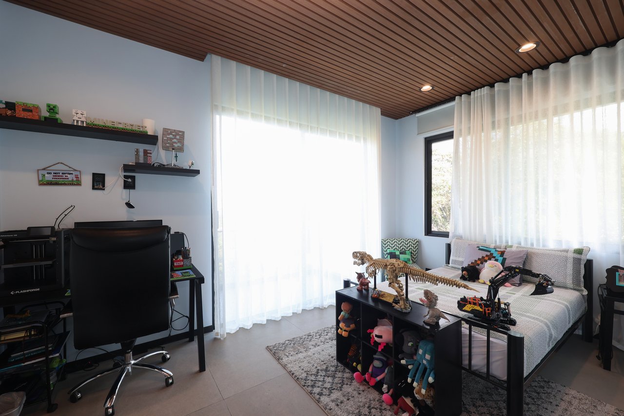 Panoramic City View Estate Home, Escazu, San Jose