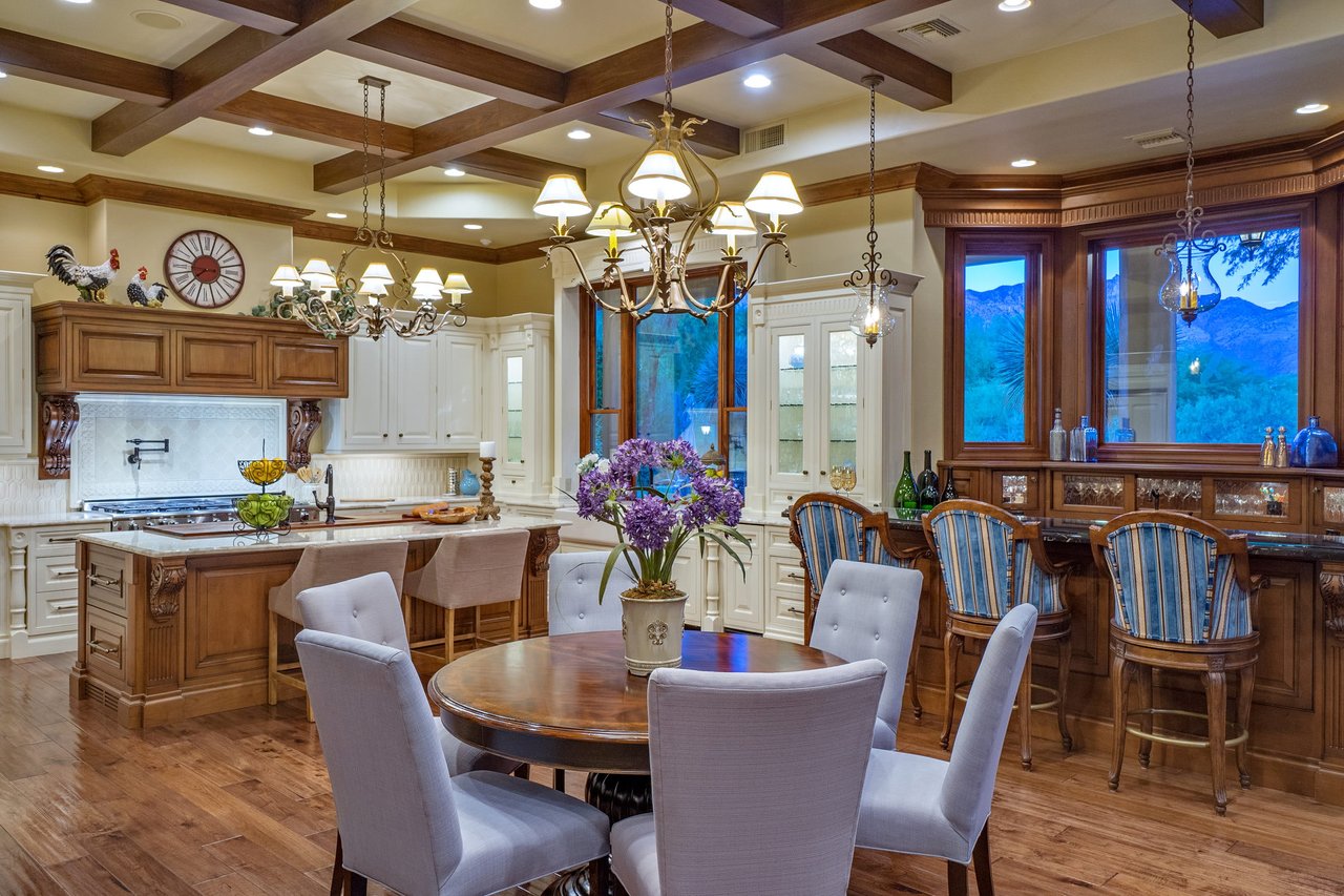 Incomparable Foothills Residence