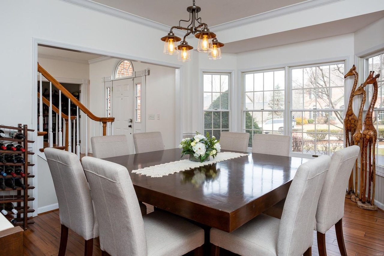 17115 Surrey View Dr