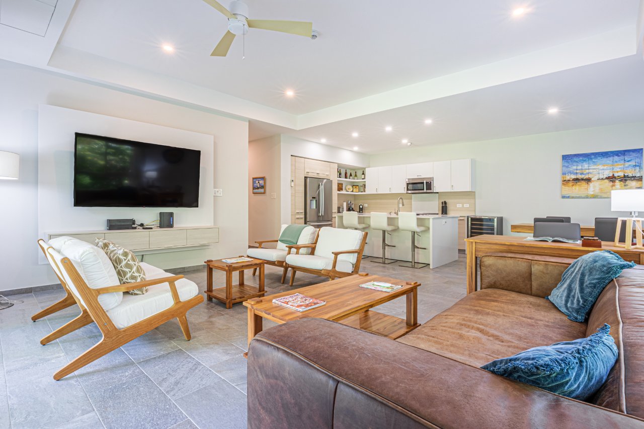 Beachfront Penthouse Luxury Condo, Uvita, Puntarenas
