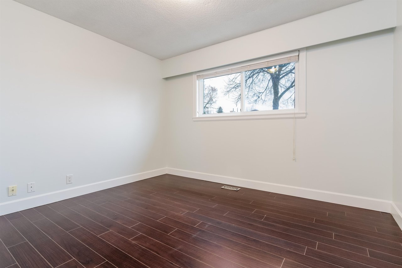 2019 E 45th Ave