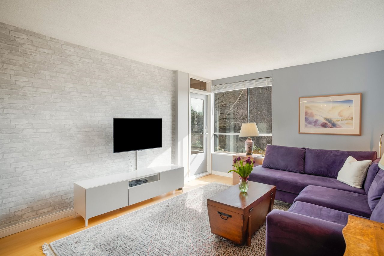 309-3905 Springtree Drive, Vancouver