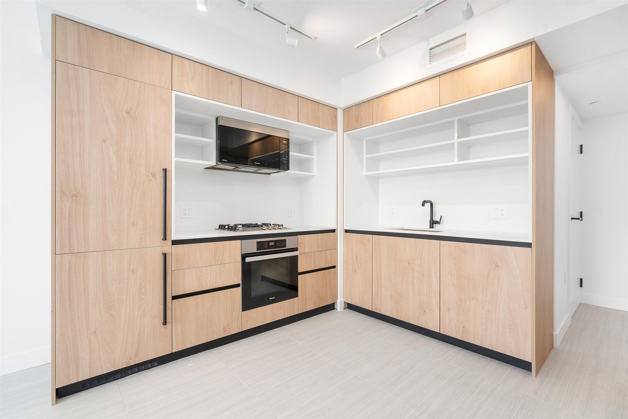 206-5058 Joyce St