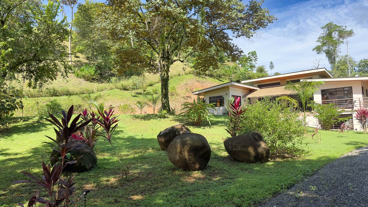 Casa La Paz: A Private Oasis of Luxury and Adventure in the Heart of Ojochal!