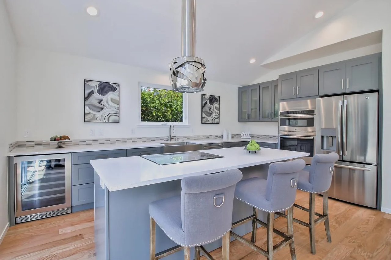 100 Belcrest Dr