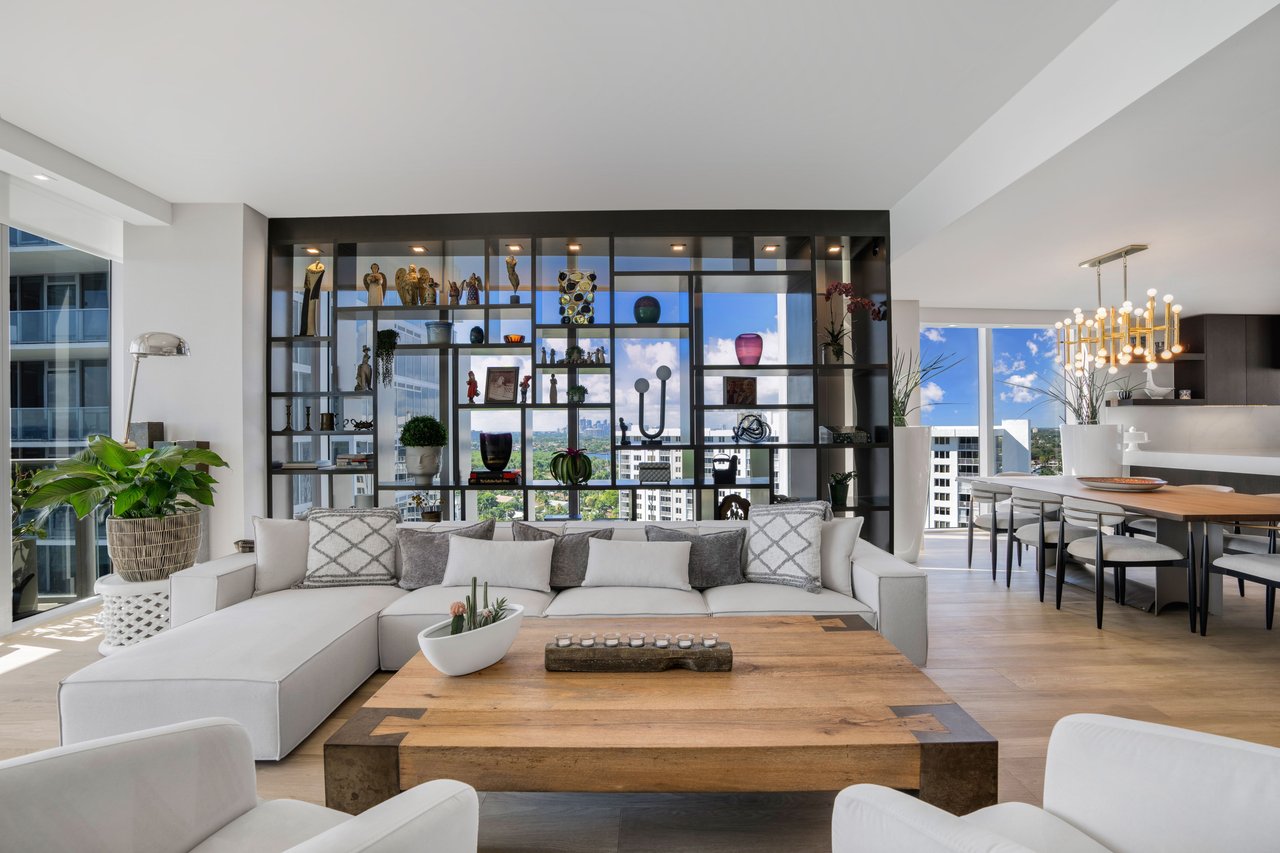 From Bold Accents to Smart Technology: Interior Design Trends for Luxury Homes in South Florida