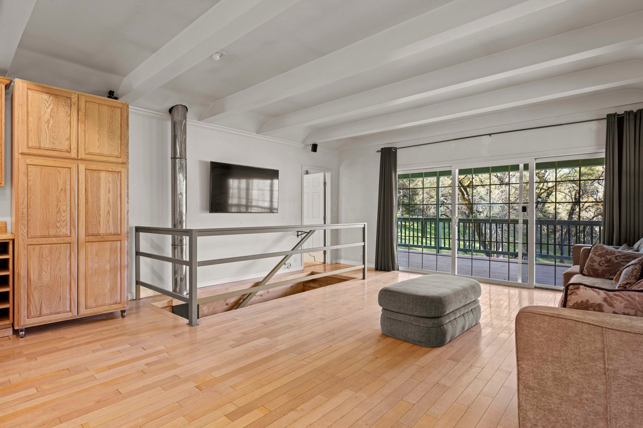 3361 Cedar Creek Rd