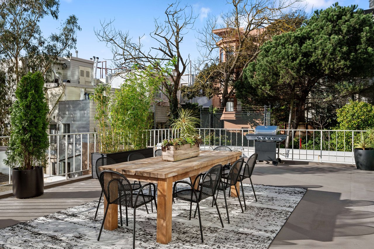 3000 SF of Indoor/Outdoor Living at Mid-Century 1200 California