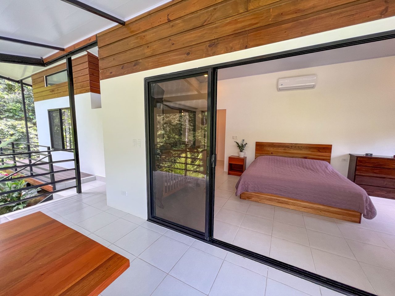 Newly Built Peaceful Home - Ideal for Nature Lovers