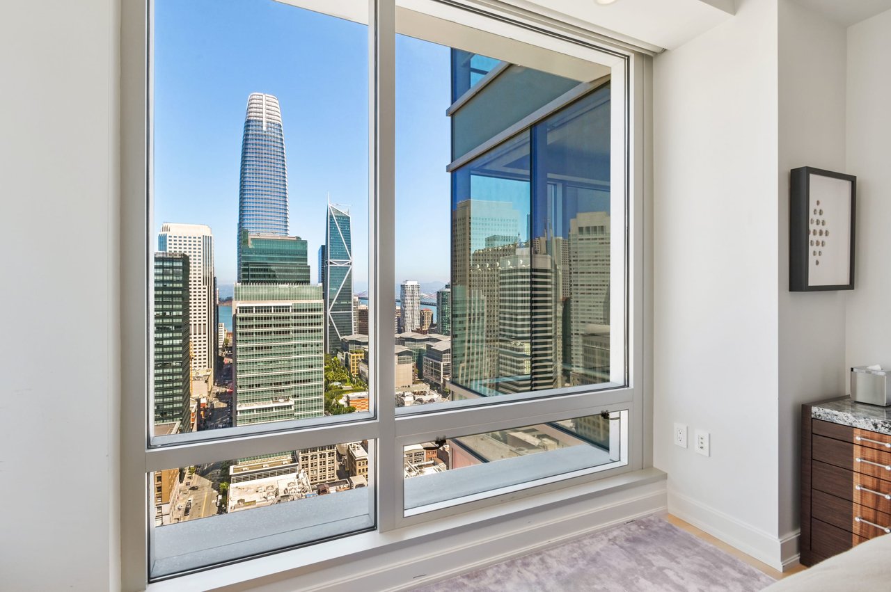 City View 3 BD St. Regis Residence