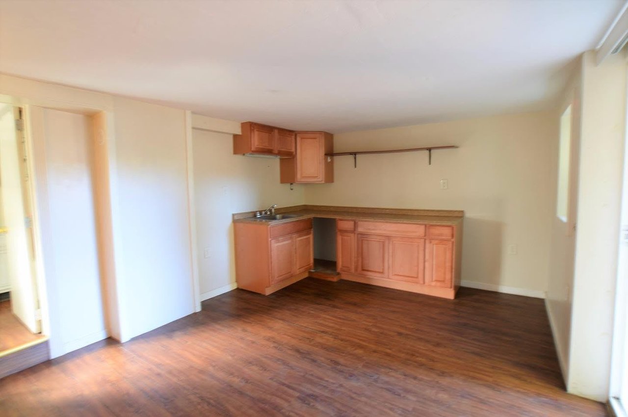 427 Del Rosa Ave