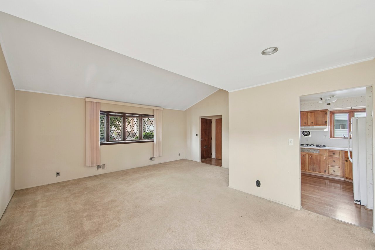 154-19 21st Avenue, Apt TOWNHOUSE