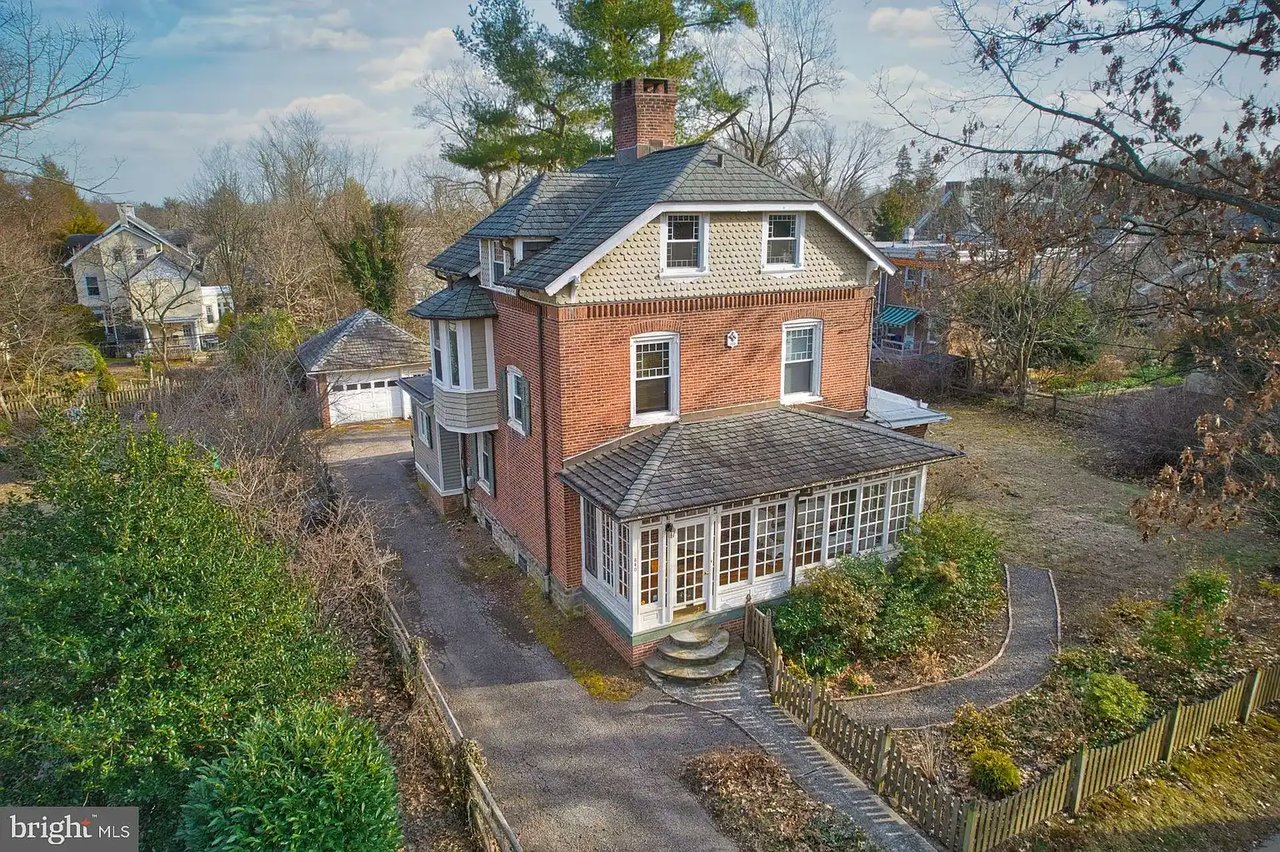 640 Carpenter Ln