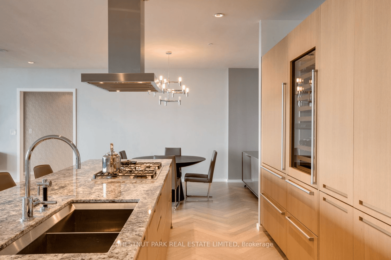 Suite 5302- 180 University Avenue