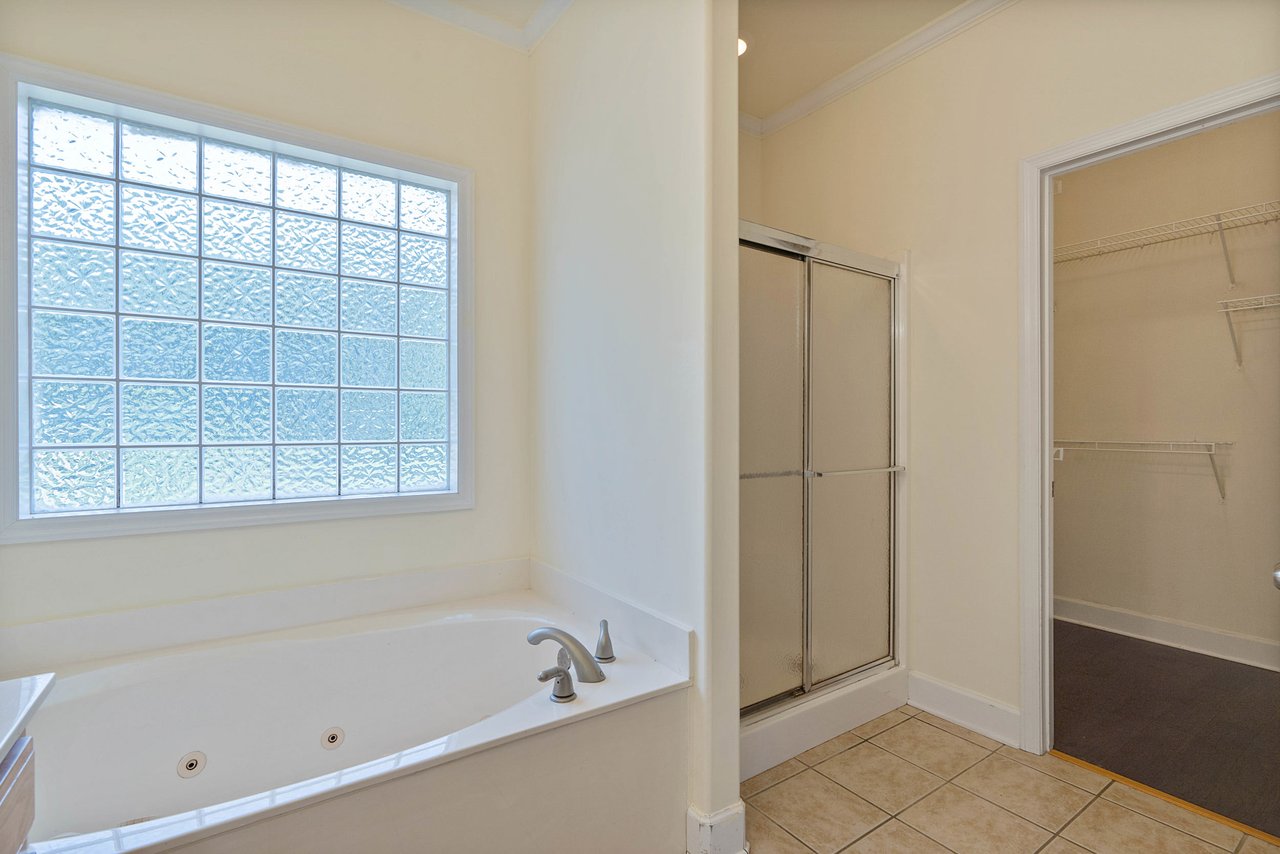 Spacious Home with Fenced Yard in Madison City Schools