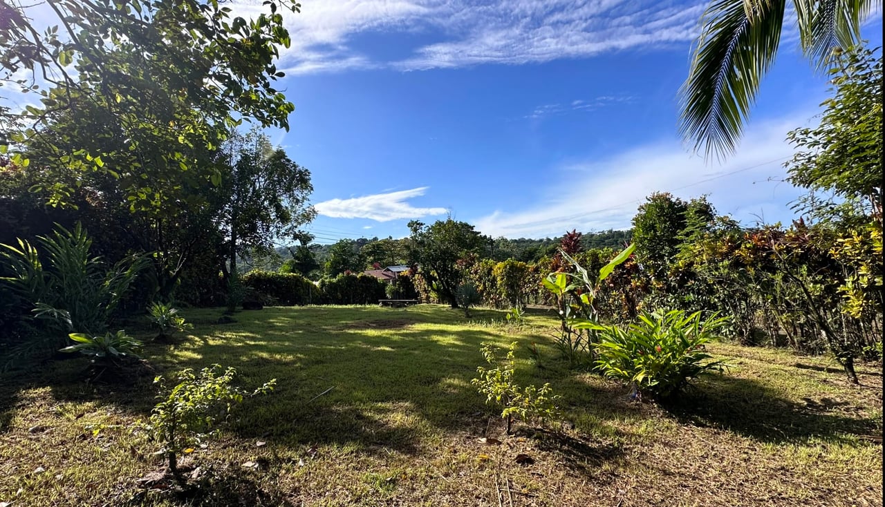 Uvita Home with Additional Lot Zoned Residential/Commercial