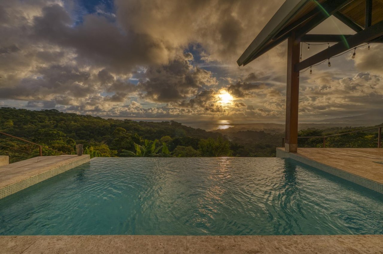 Hill Top Luxury Home with Outstanding Ocean Views