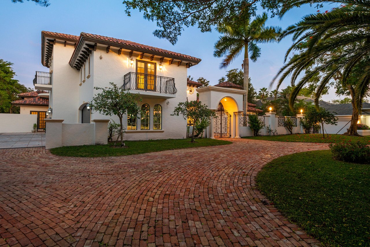 8060 Twin Lake Drive