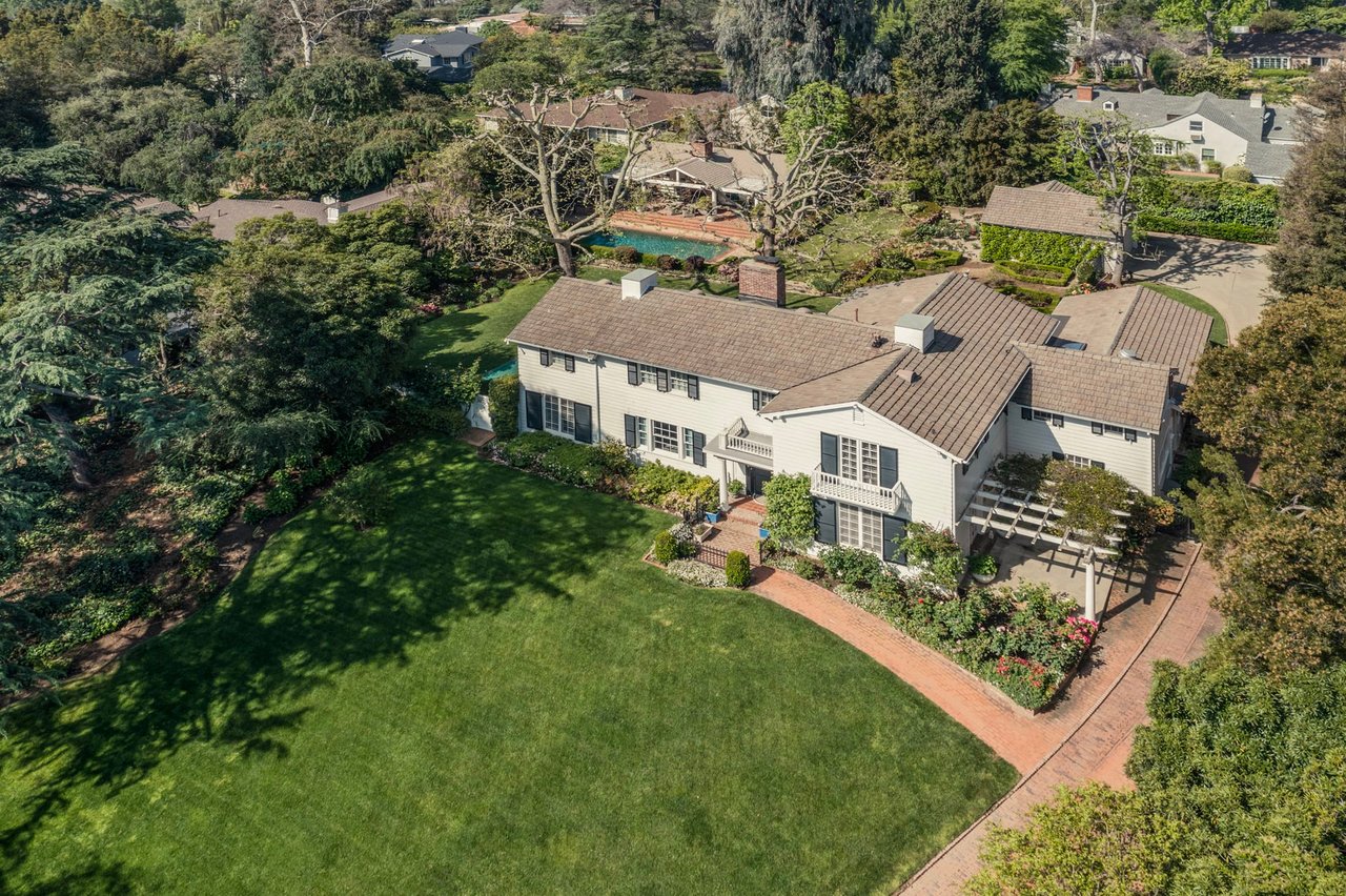243 South San Rafael Avenue