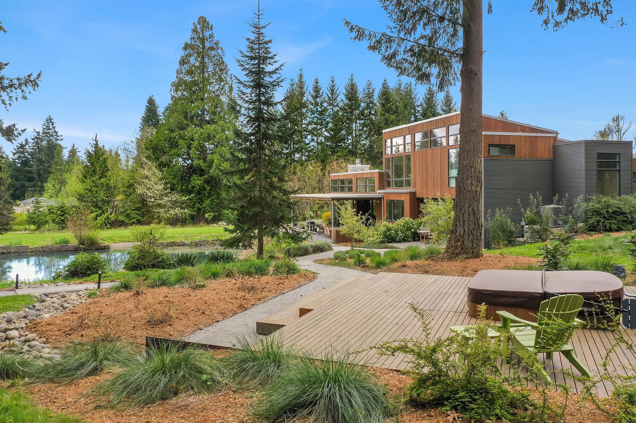 Contemporary Northwest Estate