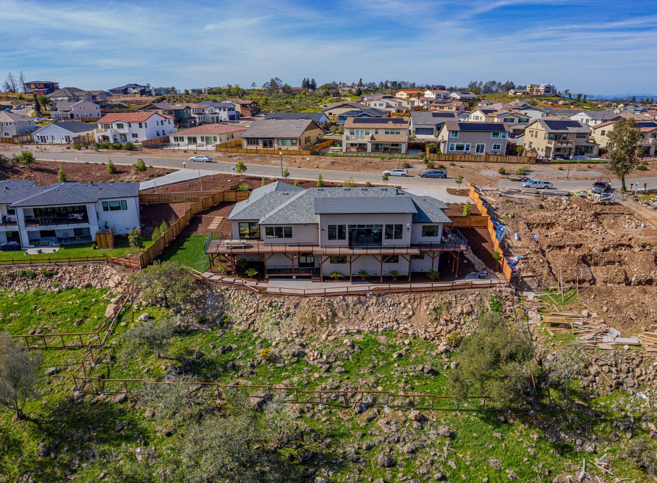 3911 Rincon Ridge Dr