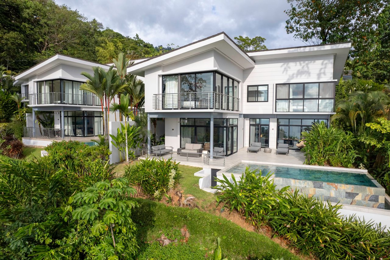 Luxurious Ocean View Villa at Terrazas de San Martin