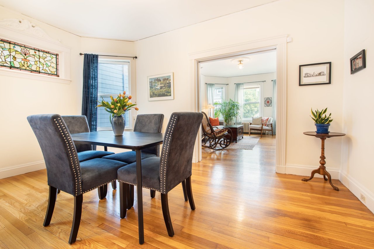 27 Paul Gore St. Unit: 1