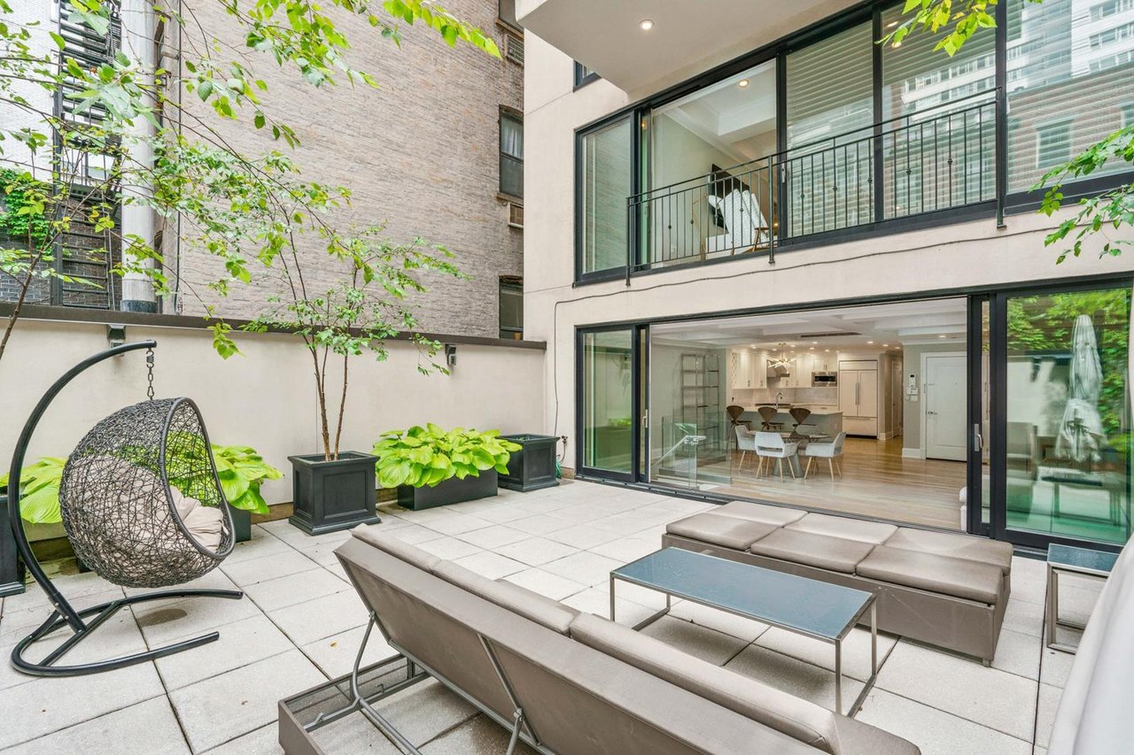 227 East 67th Street, Apt 1