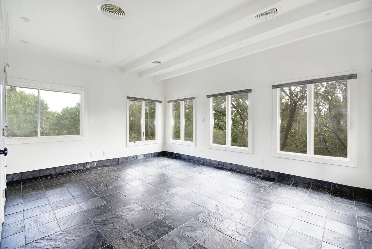 3501 Misty Creek Dr