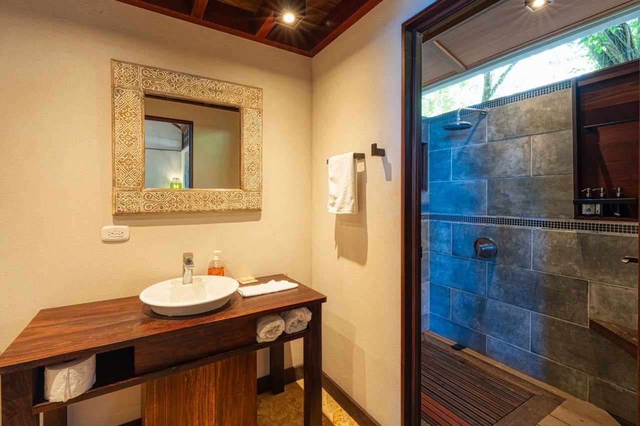 Balinese Beachfront Luxury Hotel, Uvita, Puntarenas