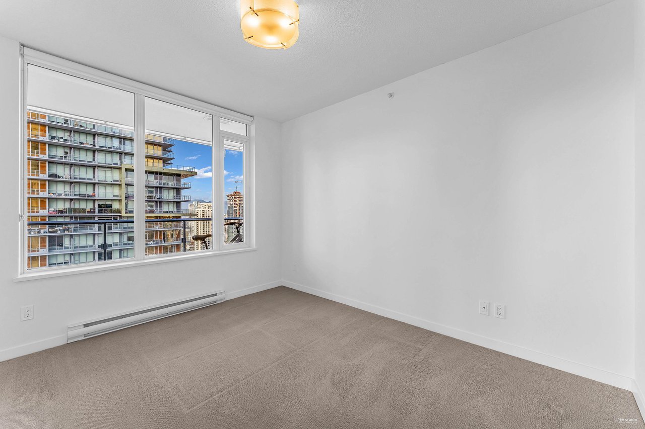 2807-6333 Silver Ave