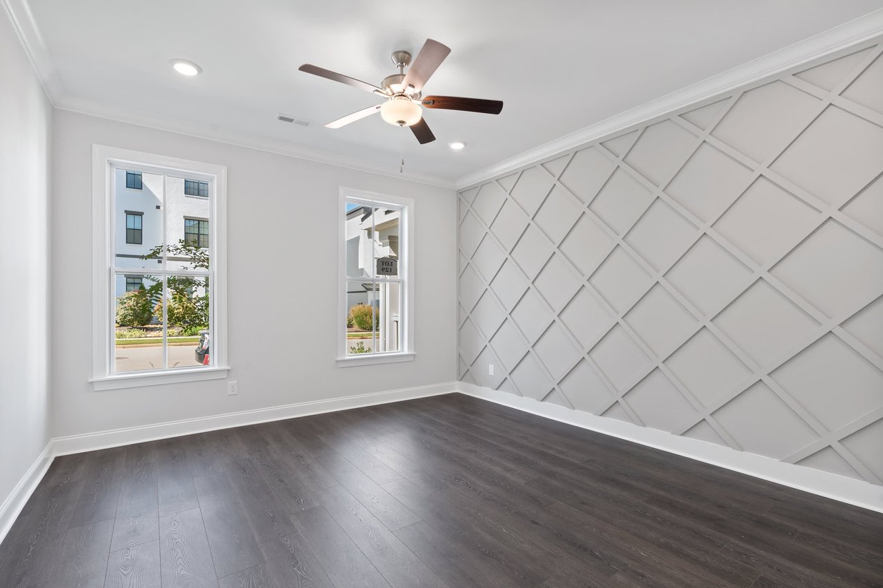 TOWN MADISON CENTRAL! Walk to your favorite Restaurants or Toyota Field!