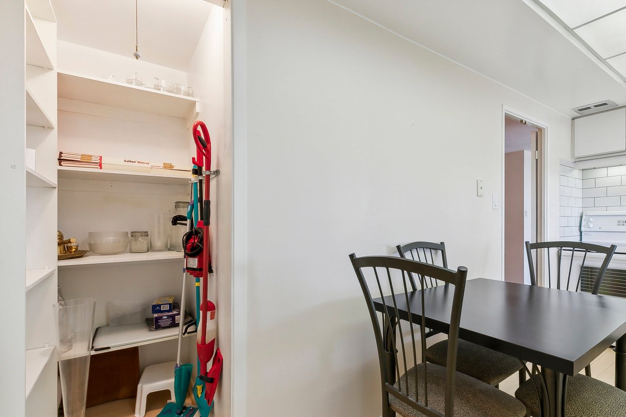65 Skymark Drive #1407