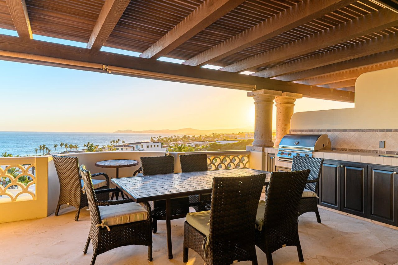  El Encanto Penthouse w/ Garage Phase II Olas 302, San Jose del Cabo