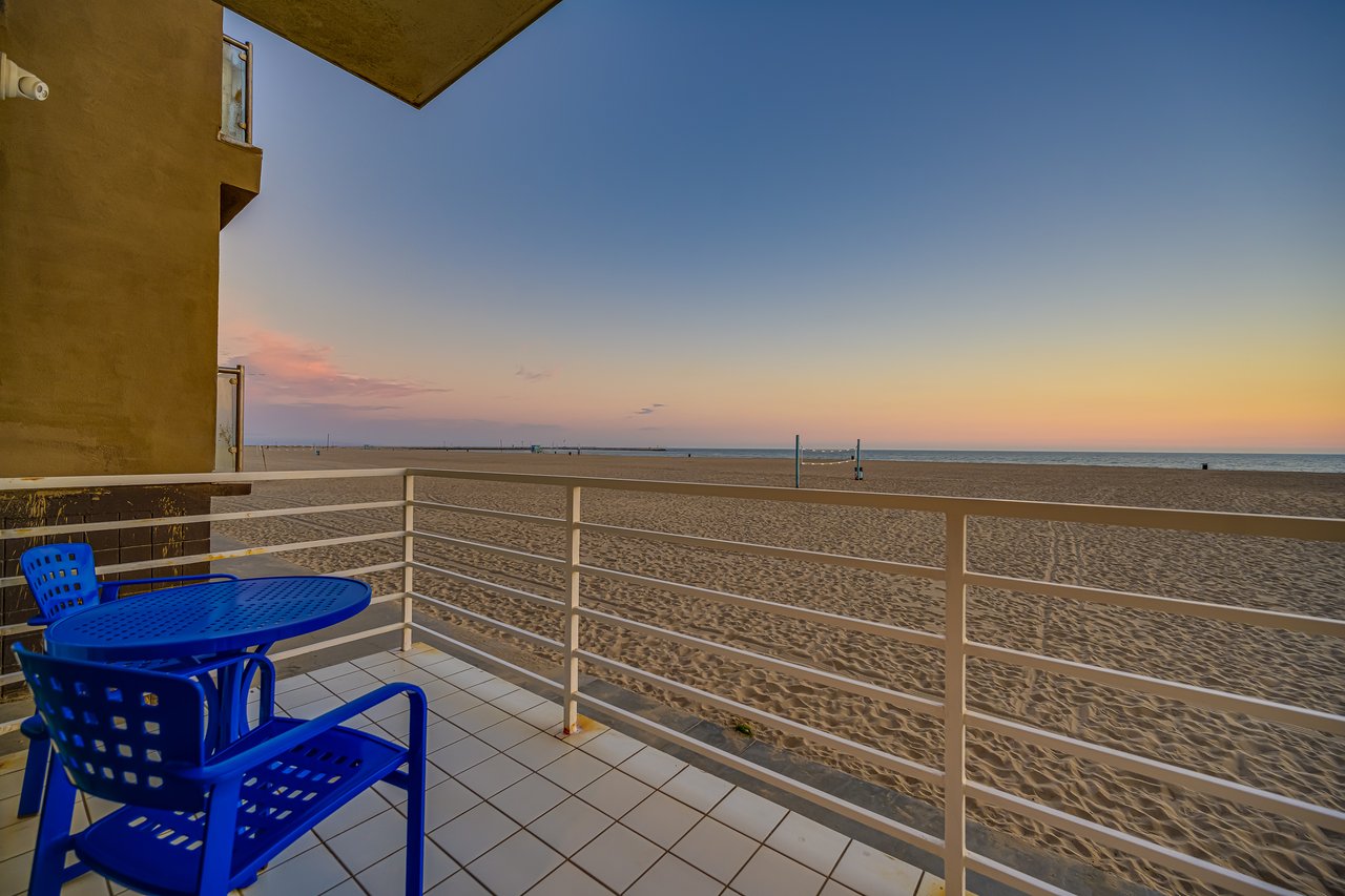 4403 Ocean Front Walk, #203