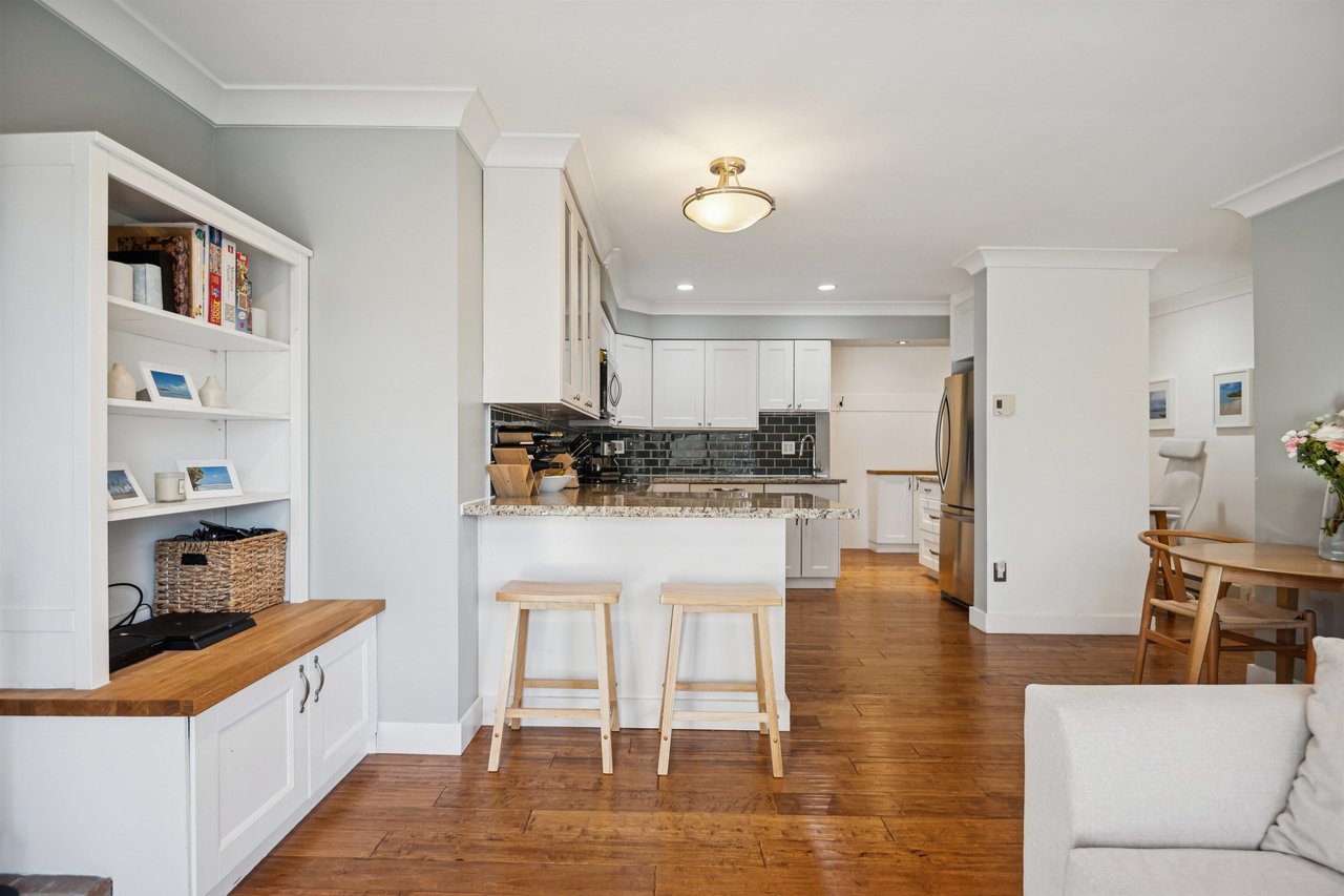 202-1157 Nelson St