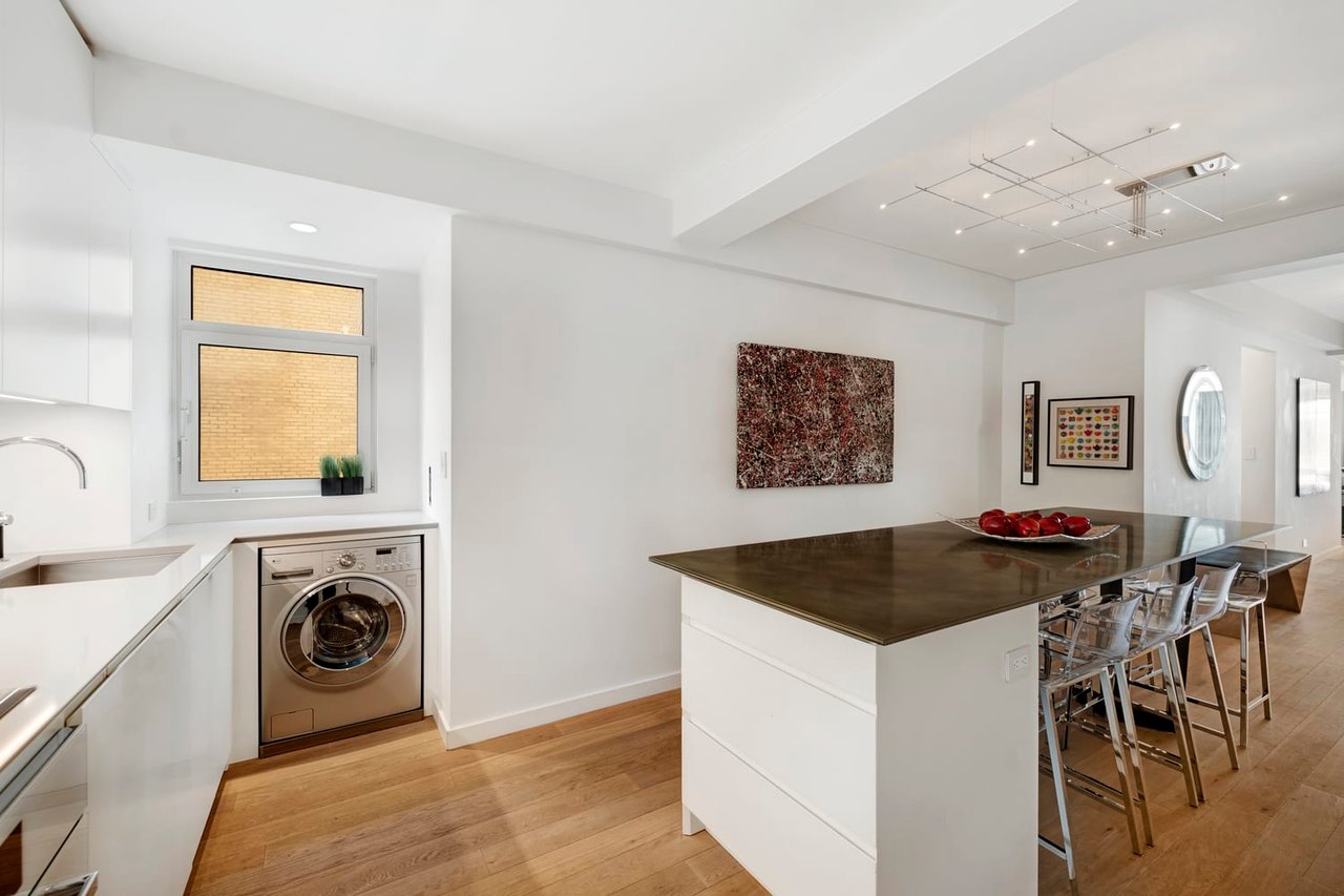880 Fifth Ave #8K