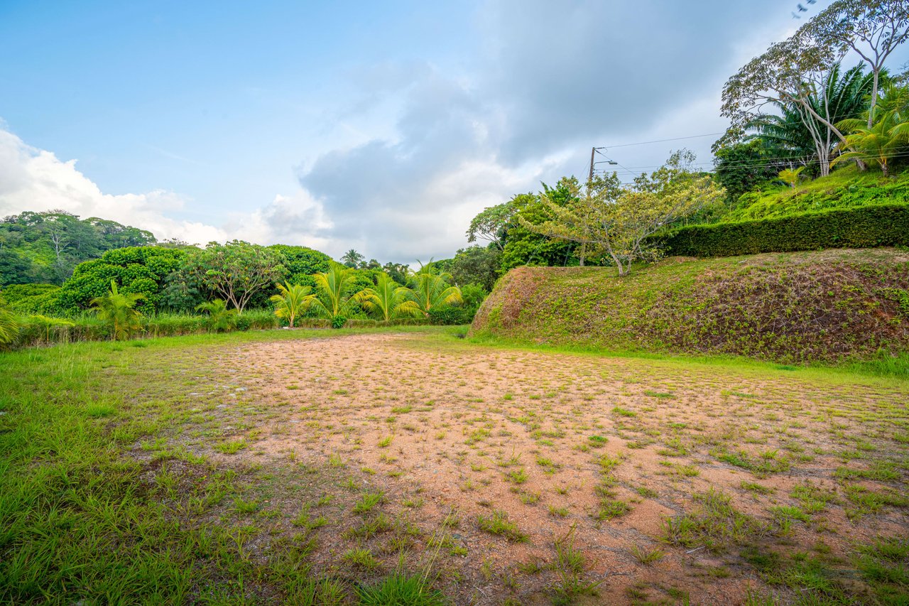 Stunning White Water Ocean and Mountain View Lot