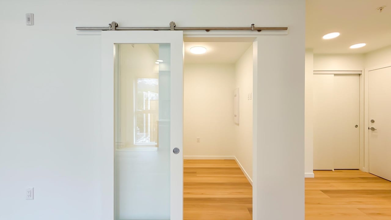 508-37994 Second Ave