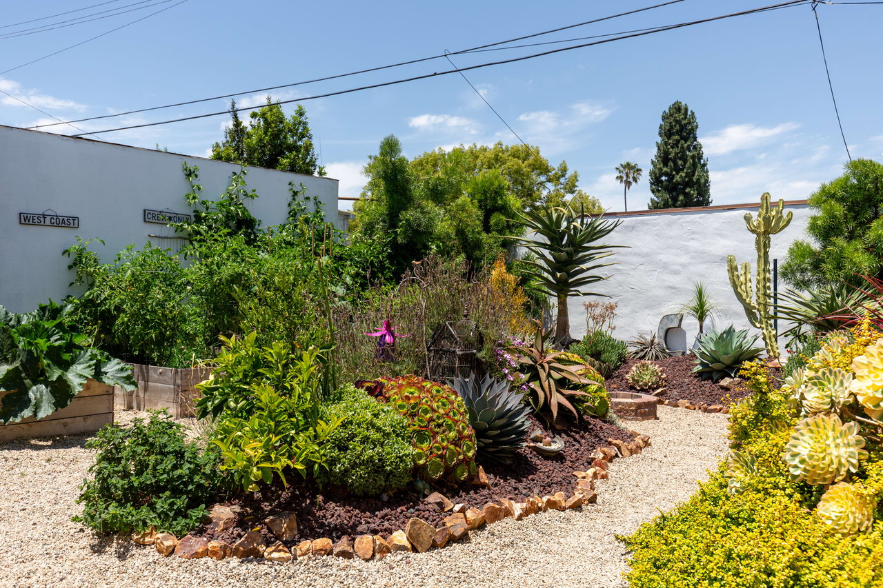 2515 W. 76th St. 