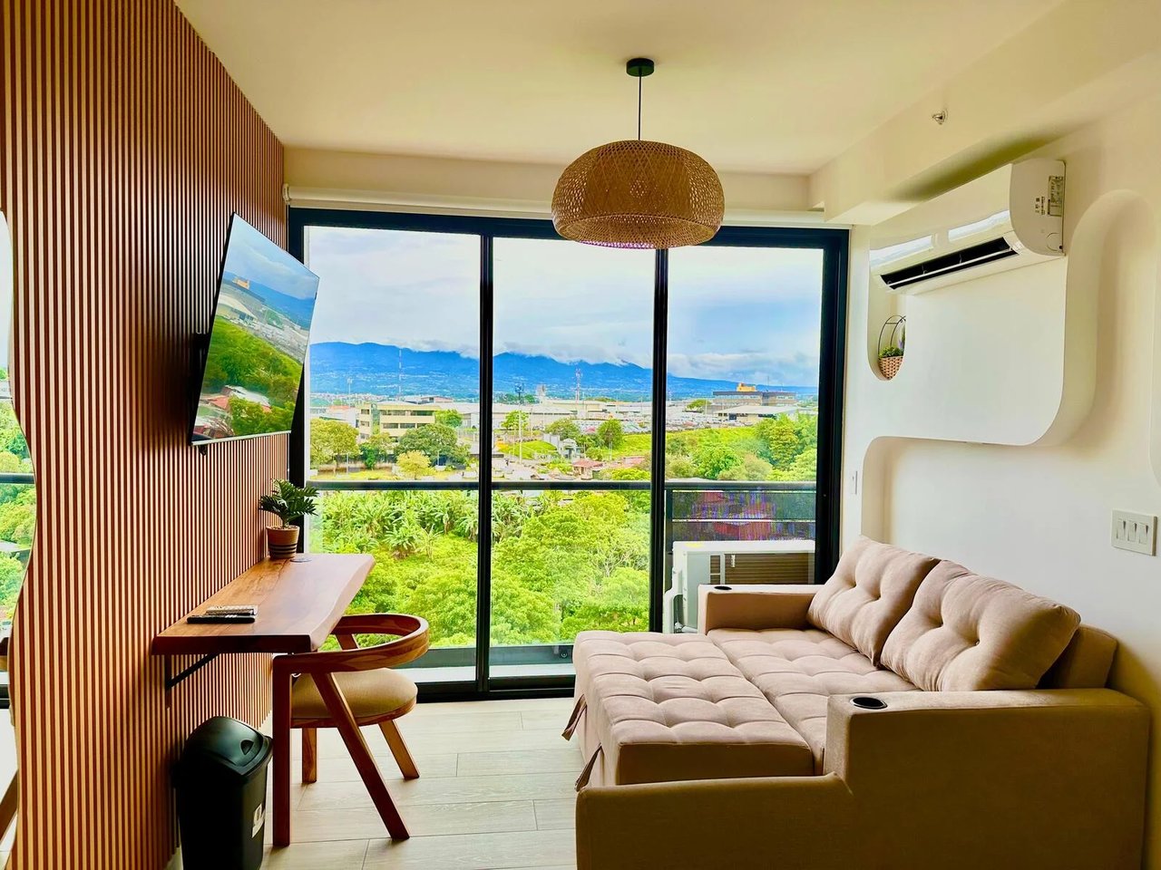 Furnished Urban Studio Condo, Sabana and Rohrmoser, San Jose